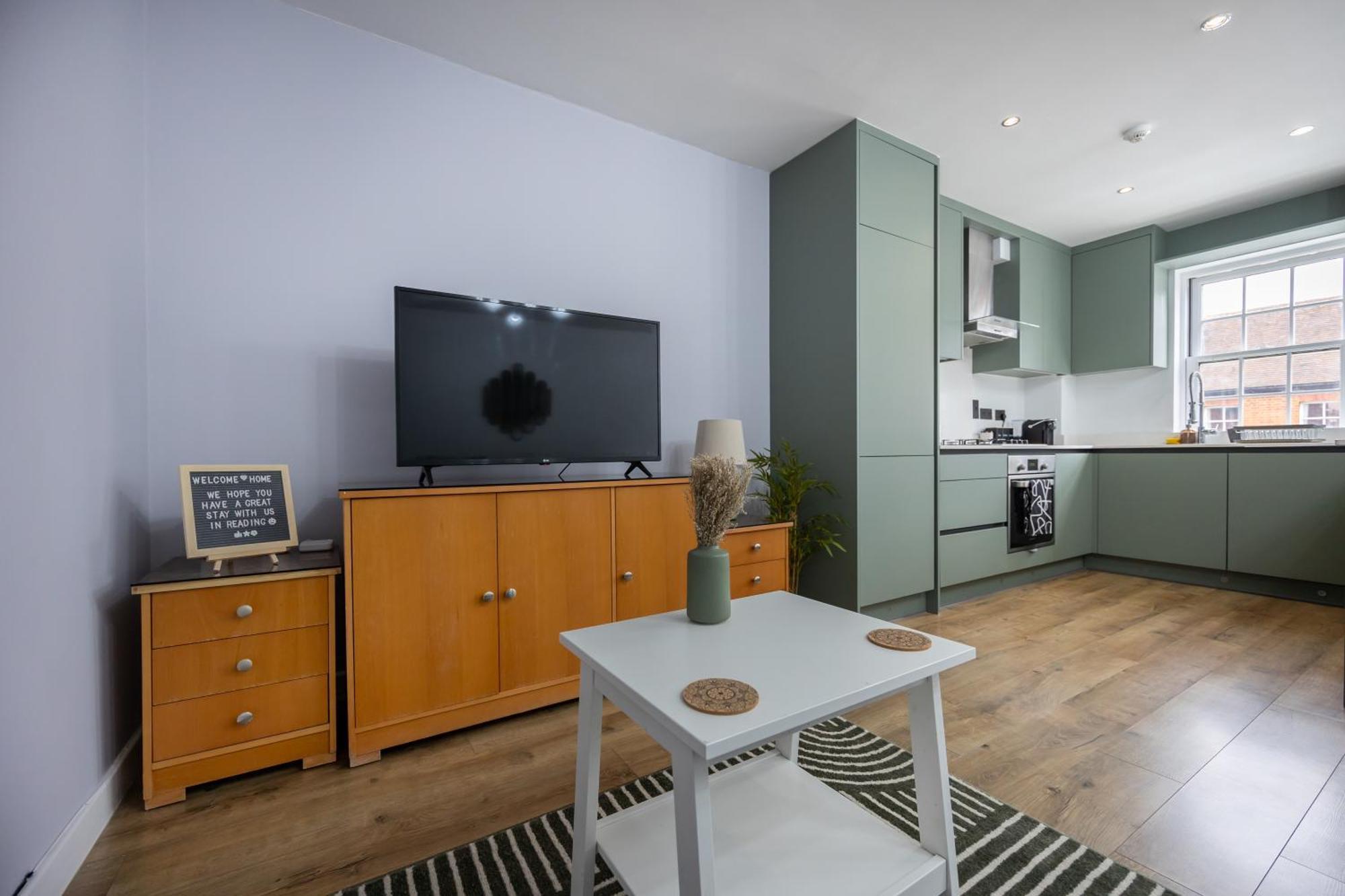 Stunning 3Br, Free Parking, Near Town Center, Long Term Discoun Apartment Reading Exterior photo