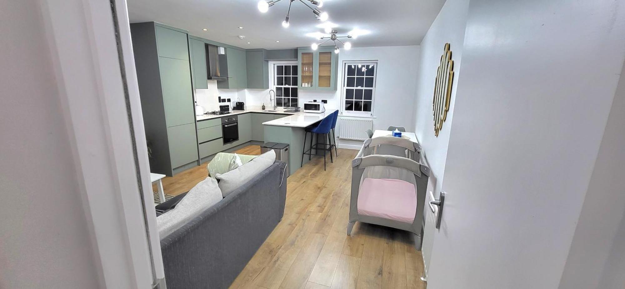 Stunning 3Br, Free Parking, Near Town Center, Long Term Discoun Apartment Reading Exterior photo